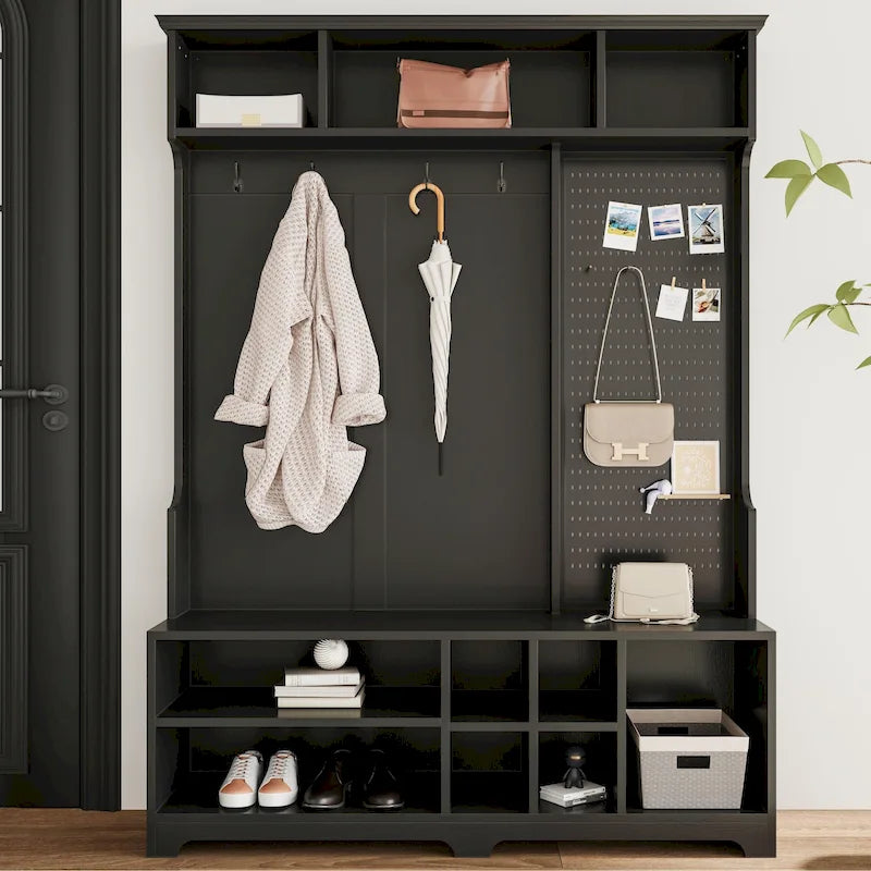 Porte-manteau multifonctionnel avec banc à chaussures, panneau perforé et grand espace de rangement