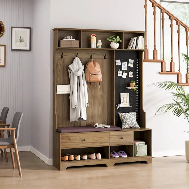 Porte-manteau multifonctionnel avec banc à chaussures, panneau perforé et grand espace de rangement