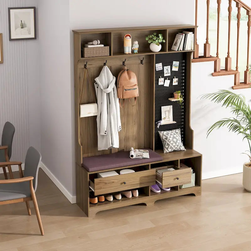 Porte-manteau multifonctionnel avec banc à chaussures, panneau perforé et grand espace de rangement