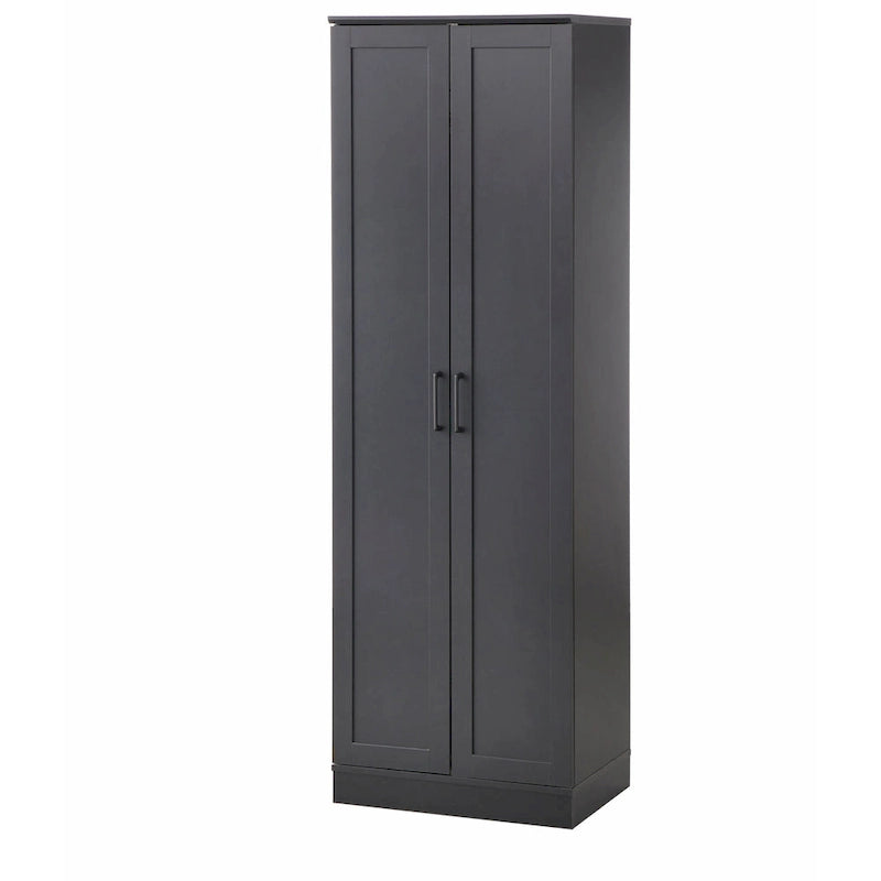 Garde-manger moderne de style champêtre avec rangement